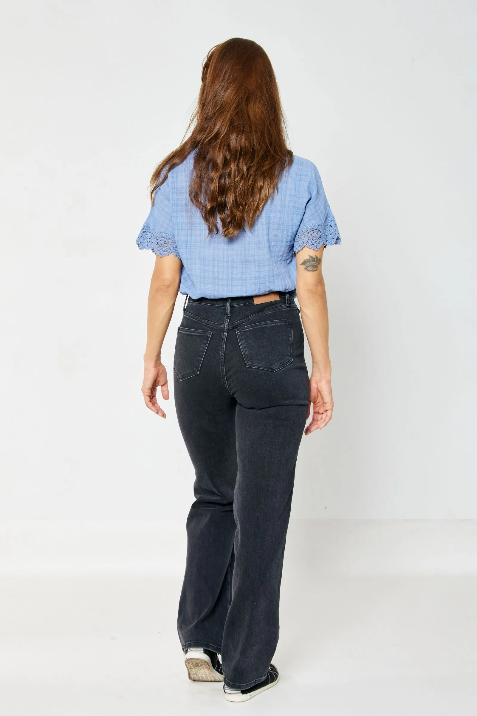 Judy Blue High Rise Rigid Magic 90's Distressed Straight Jeans in Black 88737