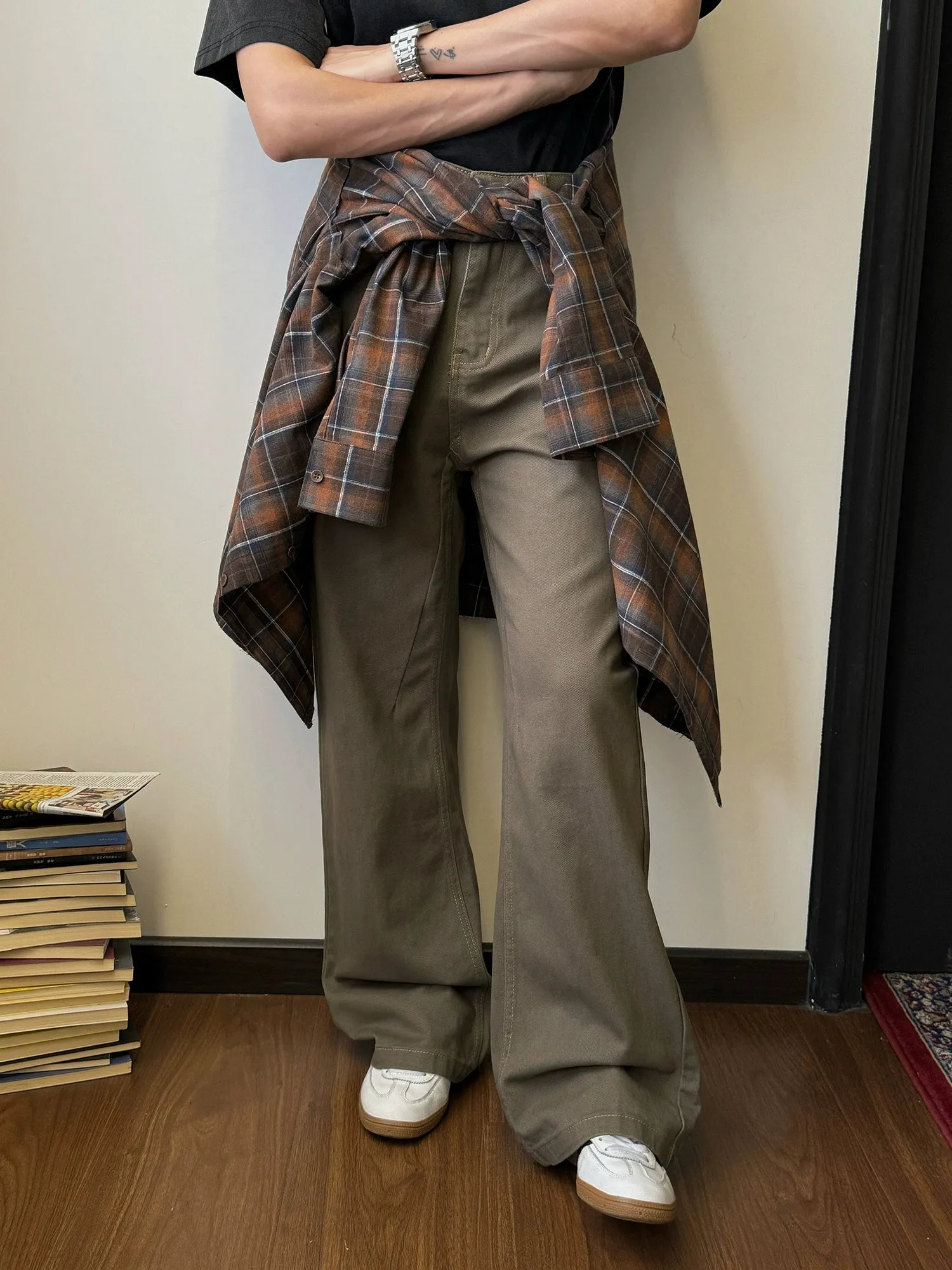 Nine Plain Loose Straight Fit Jeans