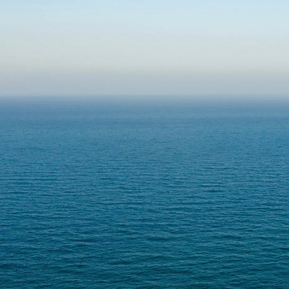 Sea and sky backdrop