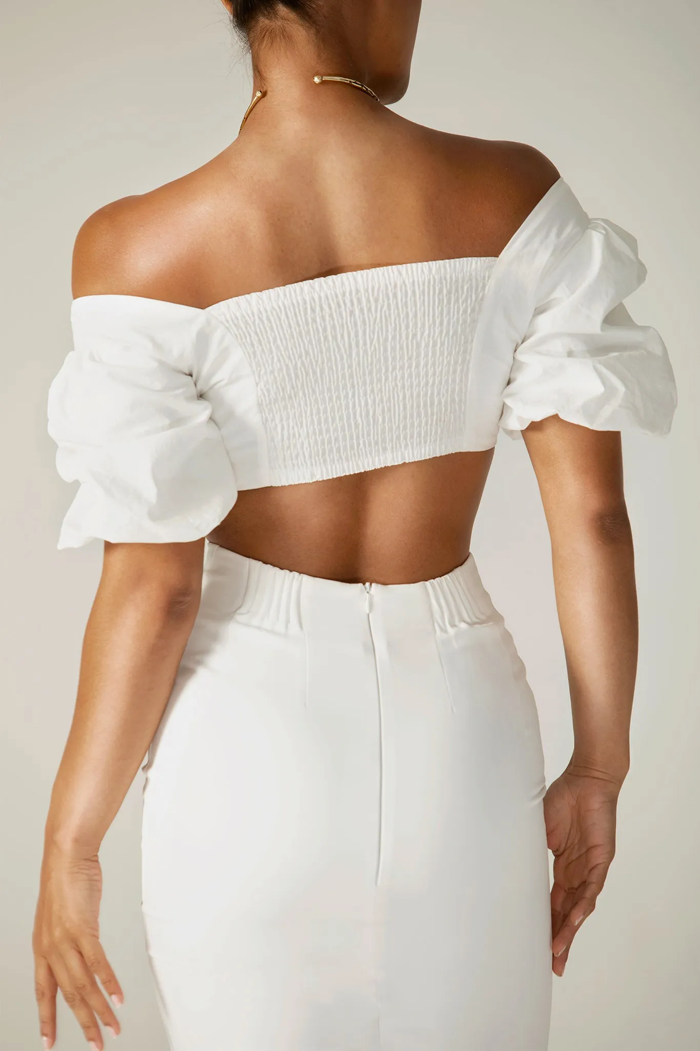 Susan Crepe Crop top (Off White)