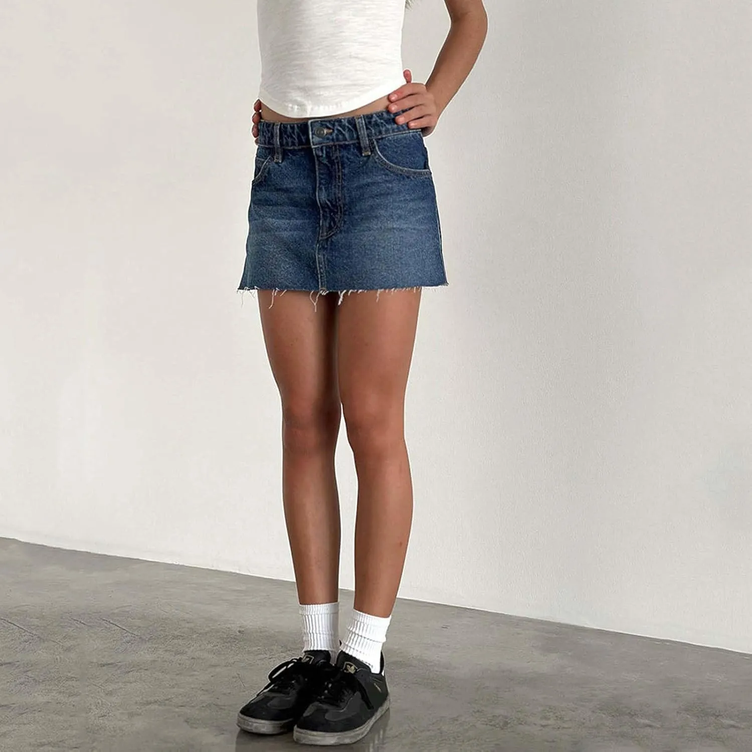 Women Y2k Denim Mini Skirt Sexy Bodycon Short Jean Skirt Low Rise Cargo Skirts with Pockets Vintage Streetwear